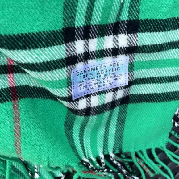 Scarf plaid, unisex, soft, like new green soft warm. Luxurious no smoke. - Picture 4 of 5